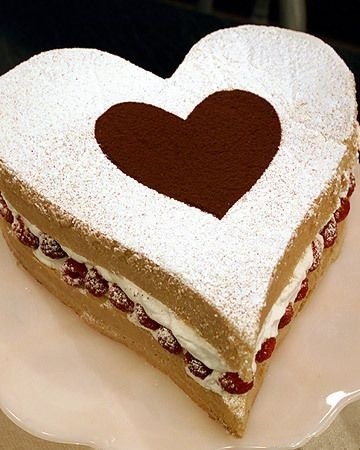 Як спекти торт у вигляді серця без спеціальної форми для випічки