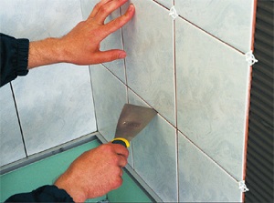 Cum de a pune o placi de mozaic cu propriile mâini - pune un mozaic de tigla, de stabilire a unei plăci mozaic