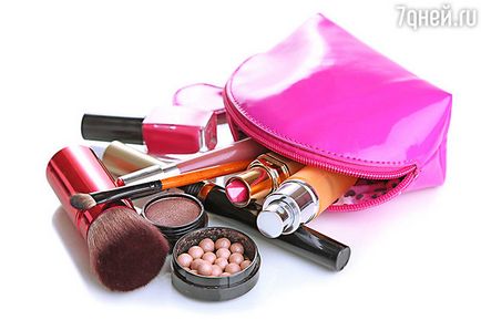 Cum să depozitați corect produsele cosmetice
