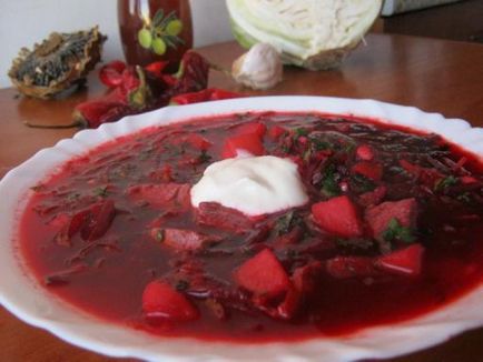 Cum să gătesc borscht de ani de zile rețeta soțului meu