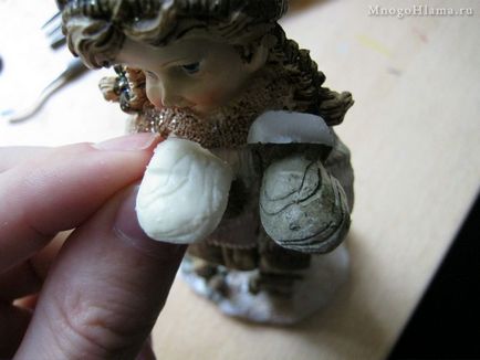 Cum sa faci o distributie pentru un fragment rupt de figurine (papusi, suveniruri)