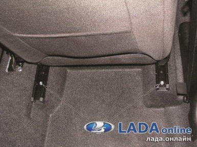 Az elülső és a hátsó ülések Lada Grant, viburnum 2