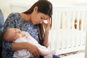 Cum să facă față depresiei postpartum, zvonuri