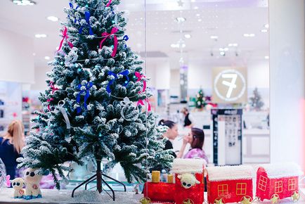 Hogyan díszítik a belső a boltban az új évre (pavilon tervezés és életmód / design & amp ;. életmód) Hogyan díszítik a belső a boltban az új évre