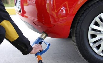 Як заправляти газом автомобіль