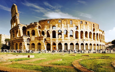 Colosseumul de la Roma, o mulțime de fotografii și videoclipuri minunate