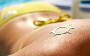 Cremă cu filtru UV - protejați corect de soare