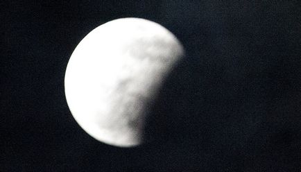 Lunar eclipsa pe 7 august 2017 cele mai bune fotografii