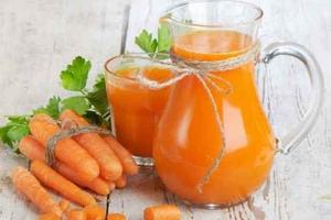 Морквяний сік при гастриті - рецепти здоров'я