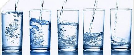 Este posibil să beți apă carbonată în timpul sarcinii, avizul oamenilor de știință
