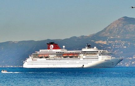 Ferry Corfu-Bari Cum să ajungeți din Grecia în Italia