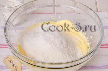 Пасхальне печиво з глазур'ю - покроковий рецепт з фото, випічка