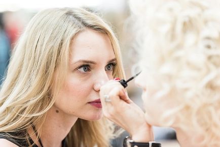 Primul caz al unui make-up artist, cât de mult este nevoie de cosmeticele unui începător