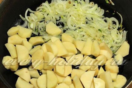 Ragu burgonyával és gombák (burgonya) Pörkölt burgonya és gomba