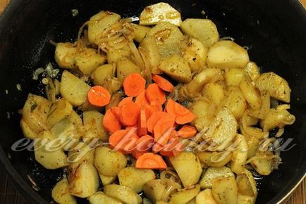 Ragu burgonyával és gombák (gombák) Pörkölt burgonya és gomba