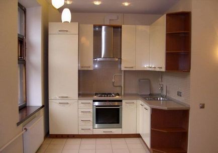 Repararea bucătăriei, design de fotografie de 6 mp, mobilier mic, bucătărie în colț cu frigider, mâini proprii