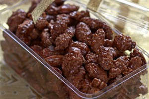 Рецепт арахісу в паленого цукру, шоколад або глазурі