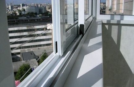 Зсувні вікна для балкона 3 види конструкцій