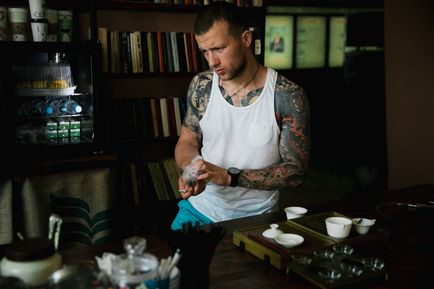 Șeful barista cu privire la secretele ceaiului chinez, cum să nu faci o greșeală în alegerea și să nu strici la bere