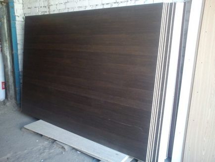 Closet de coupe de wenge cu trei uși, kupikupe