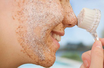 Curatare facială pentru curățarea profundă a pielii