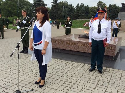 Служити батьківщині, повітові вести