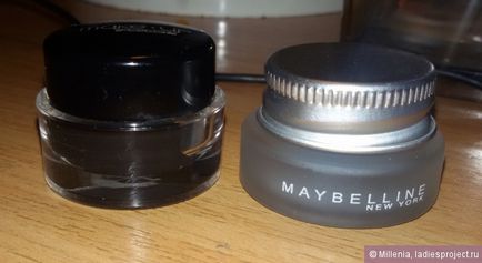Un astfel de buton diferit, dar acelasi tip de ochi pentru maybelline si make-up-secret - comparatie de produse cosmetice