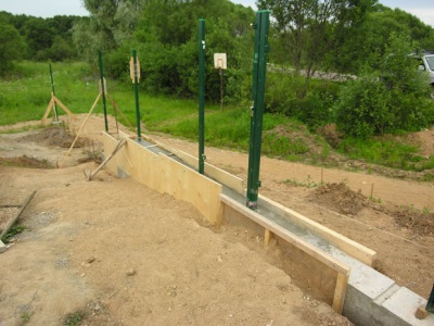 Tehnica de betonare pentru stâlpi, porți, articole de gard