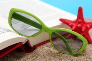 Топ-10 кращих книг про літо, які приємно почитати на пляжі, пороги