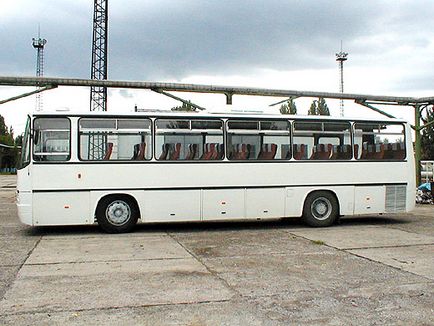 Autocarul turistic Ikarus-256 după revizie - clasic cu motorul d10
