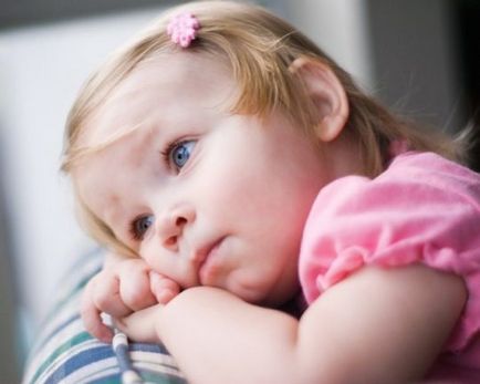 У дитини болить вухо що робити в домашніх умовах
