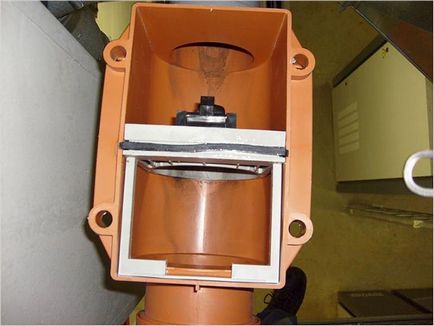 Установка зворотного клапана на каналізацію - установка лічильників води фото
