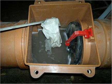 Instalarea unei supape de reținere pentru canalizare - instalare de supape de închidere foto