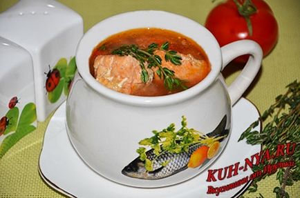 Ureche în stil maghiar, cu boia de ardei și roșii - o colecție de rețete culinare de gustoase delicioase tratează