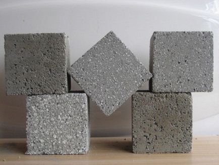 beton súlya