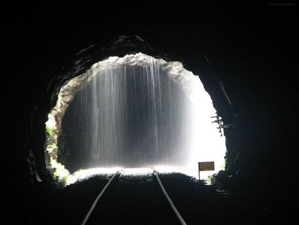 Cascada Dudhsagar pe Goa, unde este și cum să ajungi acolo