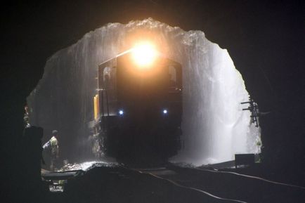 Водоспад Дудхсагар на гоа, де знаходиться і як дістатися