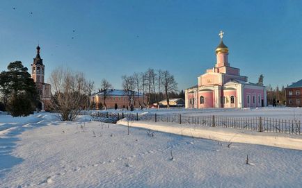 У підмосковну Зосимову пустель відкрито регулярне автобусне сполучення - карбованців