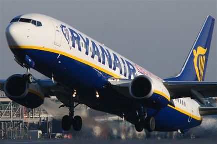 Annak érdekében, hogy az utazókat Ryanair (Ryanair) Annak érdekében, hogy a Ryanair utazók