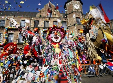 Carnavalul mondial ca o sărbătoare în Germania și Anglia