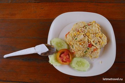 10. A legnépszerűbb thai ételeket Phuket, így utazni