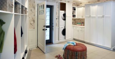 8 Idei neobișnuite pentru decorarea ușii în cămara de bucătărie