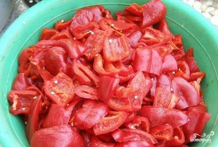 Аджика з помідорів, яблук і перцю - покроковий рецепт з фото на