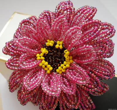 Cynicism (sau floare pe grila), totul despre margele și beadwork