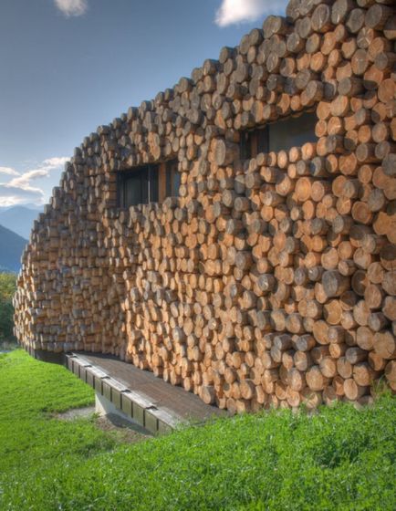 Case din lemn de foc