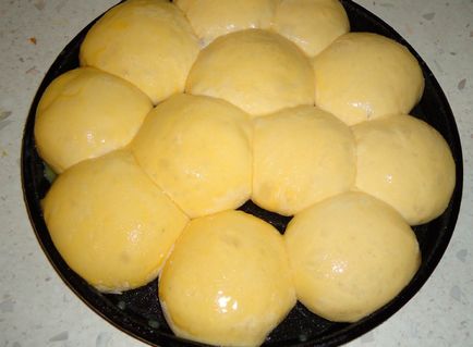 Дріжджові булочки з кунжутом в духовці - як зробити булочки з кунжутом в домашніх умовах,