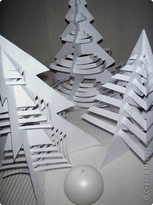 Pom de Crăciun origami din revista veche și alte meșteșuguri originale