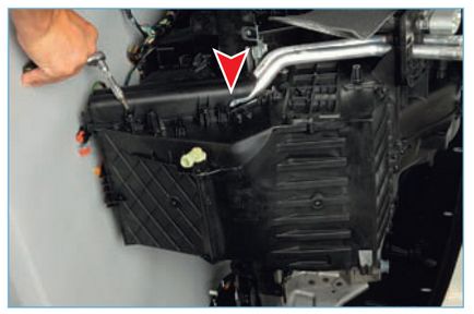 Ford Focus 2 încălzitor încălzitor radiator, carcasa încălzitorului, înlocuirea epuizării evaporatorului de aer condiționat