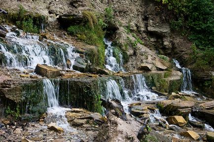 Ceea ce trebuie să vedeți în Izborsk (fotografii, adrese, descrieri)