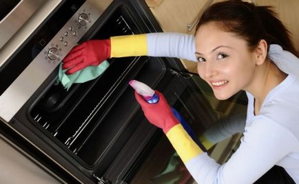 Cum se curata metodele de curatare a cuptorului, indepartarea mirosului
